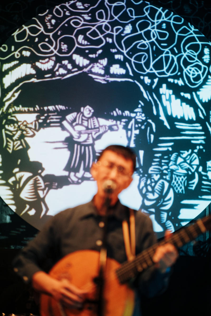 生祥樂隊 Sheng Xiang and Band playing in Tokyo